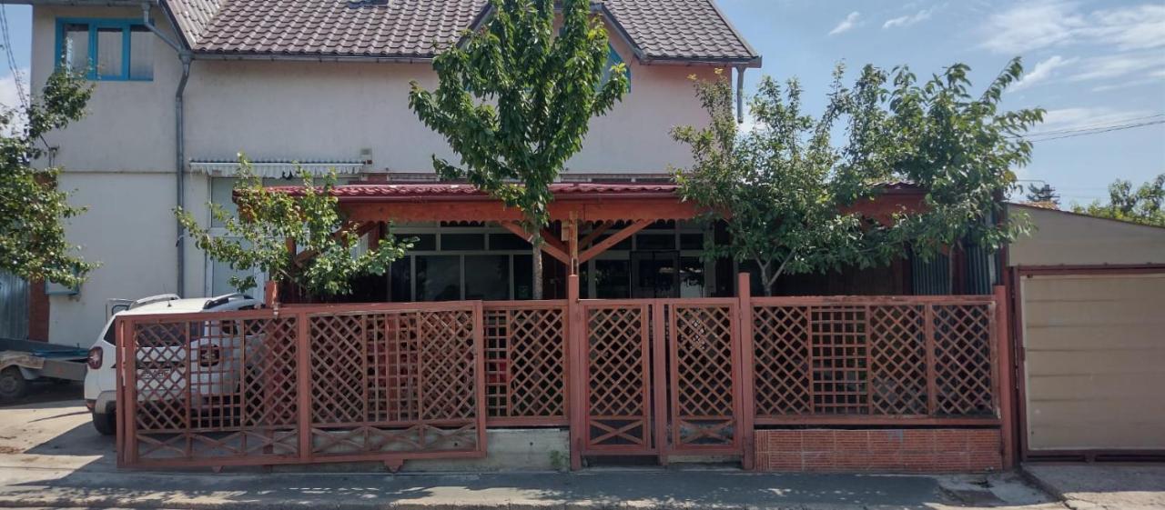 Hostel Tulcea Exterior photo